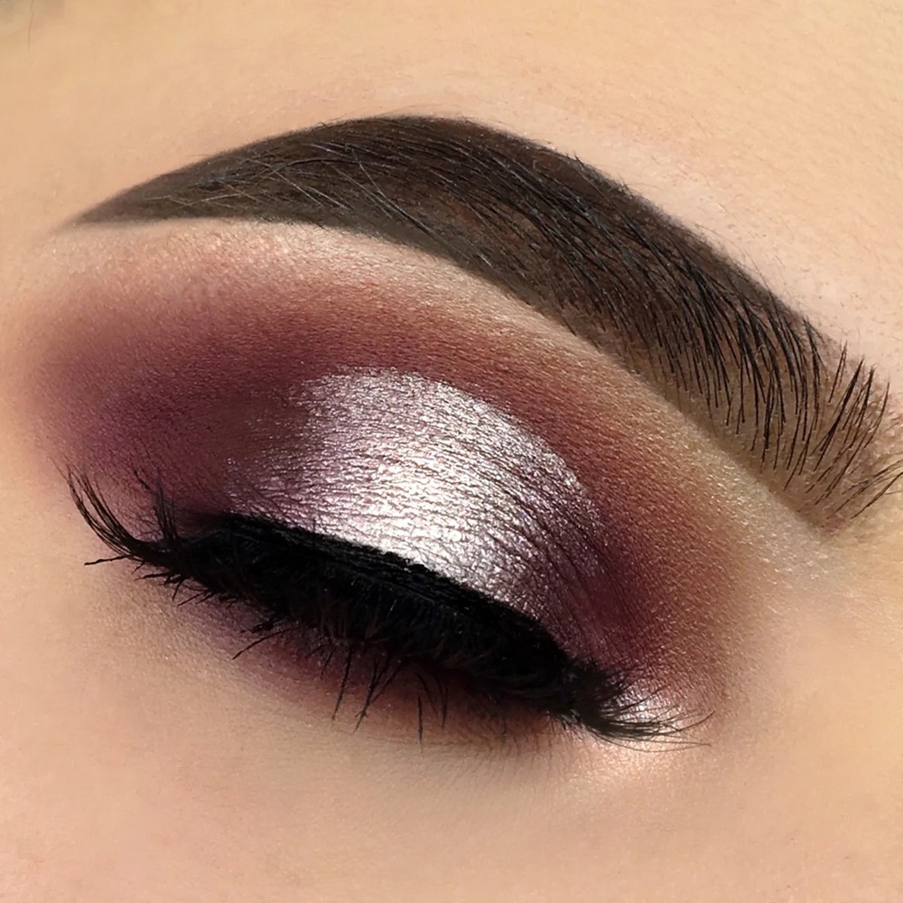 NEW: Beauty Bakerie Breakfast In Bed 9 Shade Eyeshadow Palette! - Picture 3 of 9
